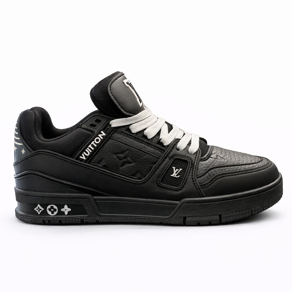 Louis Vuitton Trainer sneaker in black